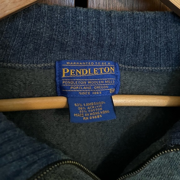 Pendleton 1/4 Zip Green Medium Pull Over. Sheep’s Wool, Acrylic and Cotton - Picture 3 of 3